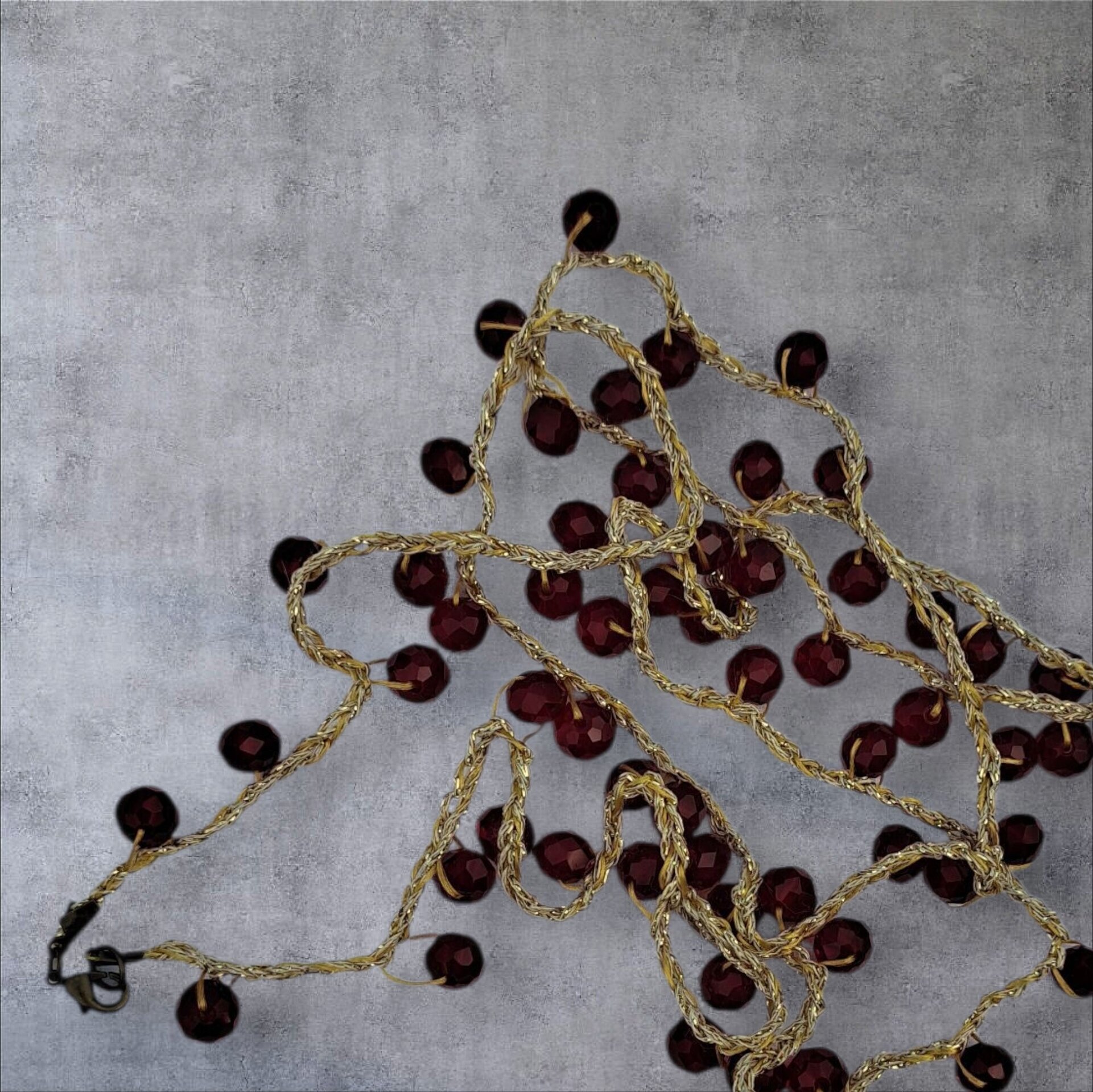 Collar rojo transparente/dorado - 1